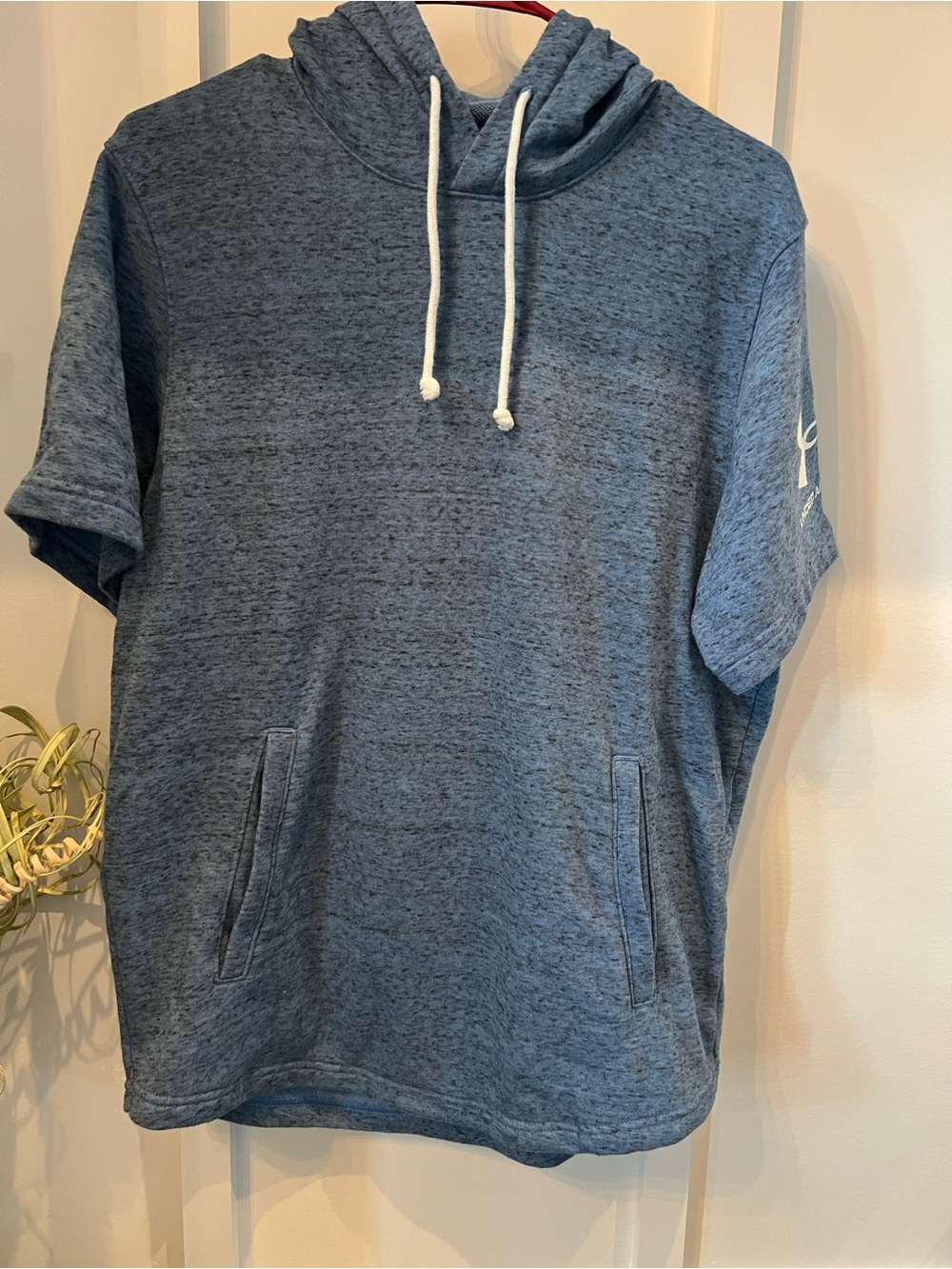 Men's Under Armour Blue Short-Sleeve Hooded Shirt